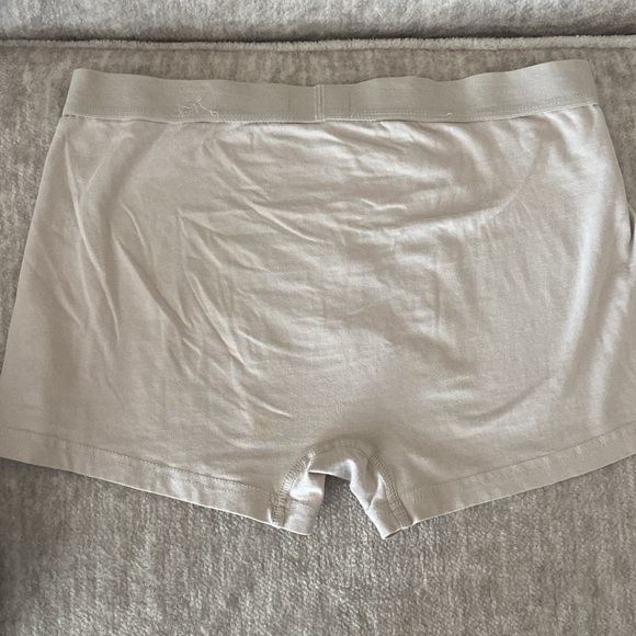 Zara men’s size XL boxer briefs, 2 black,2 beige and 1 grey - Picture 3 of 5